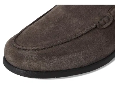 Mephisto Valner In Gray
