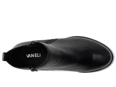 Vaneli Risy In Black