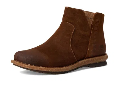 Born Taj In Brown
