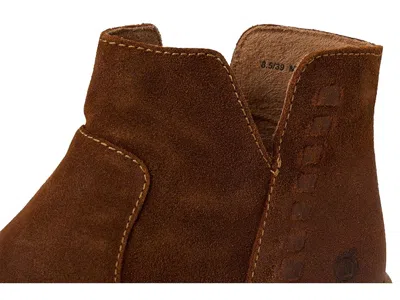 Born Taj In Brown