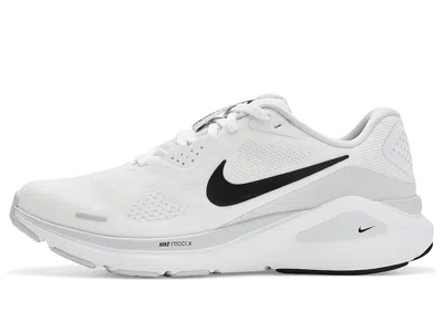 Nike Structure 26 In White