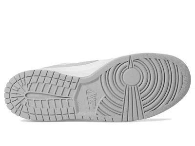 Nike Big Low In White