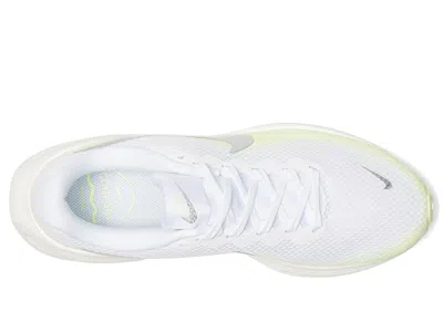 Nike Revolution 8 In Multi