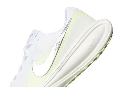 Nike Revolution 8 In Multi