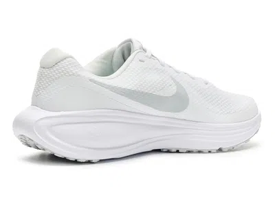 Nike Revolution 8 In White
