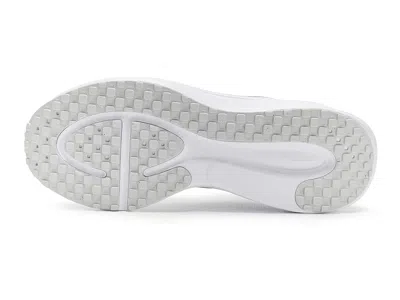Nike Revolution 8 In White