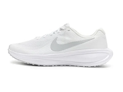 Nike Revolution 8 In White