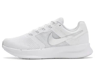 Nike Run Swift 3 In White