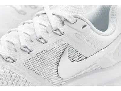 Nike Run Swift 3 In White