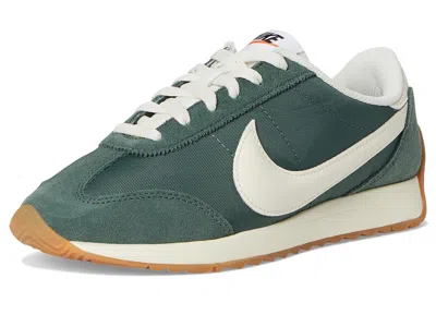 Nike Pacific Low Top Sneaker