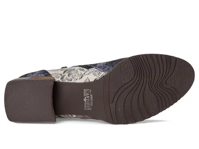 L'artiste By Spring Step Sipperb In Blue