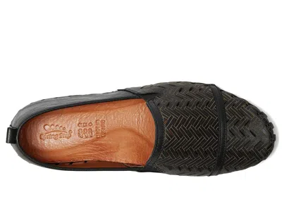 Spring Step Kapri In Black