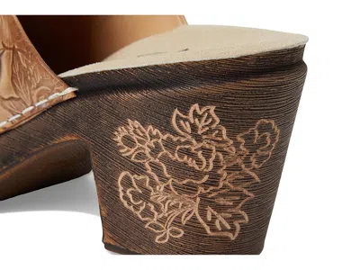 L'artiste By Spring Step Calliroe Platform Clog In Brown
