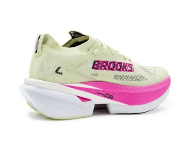 Brooks Hyperion Max 3 Running Shoe In Yellow