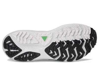 Brooks Ghost Trail In Gray