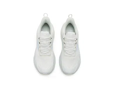 Brooks Ghost Trail In White