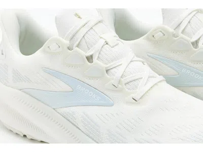 Brooks Ghost Trail In White