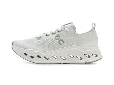 On Cloudsurfer Max In Multi