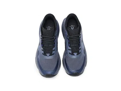 On Cloudpulse Pro In Blue