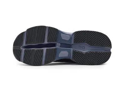 On Cloudpulse Pro In Blue