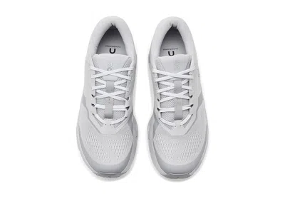 On Cloudrunner 3 In White