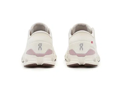 On Cloud X 4 Sneakers In White