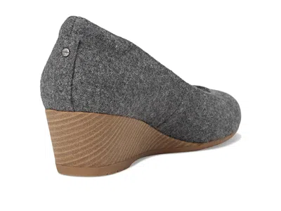 Dr. Scholl's Be Flex Pump Shoes In Multi