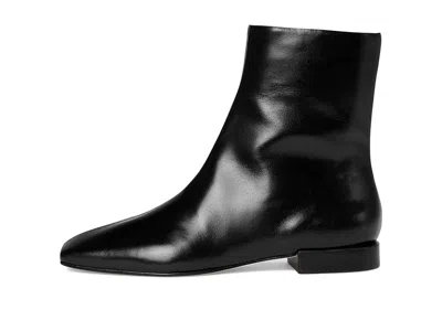 Bernardo Belfast In Black