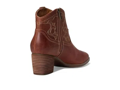 Aetrex Reagan Western Heeled Boots In Brown