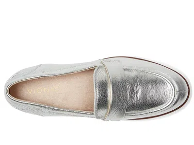 Vionic Cleo Loafer In Silver