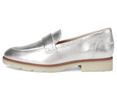 Vionic Cleo Loafer In Silver