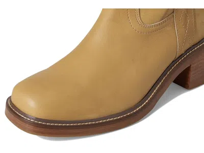 Frye Kate Pull-on Wide Calf In Yellow