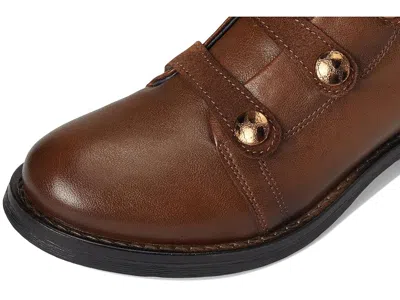 Eric Michael Dottie In Brown