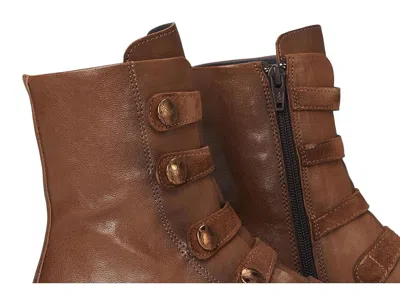 Eric Michael Dottie In Brown