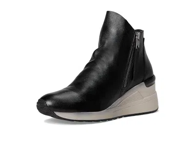 Eric Michael Nancy In Black