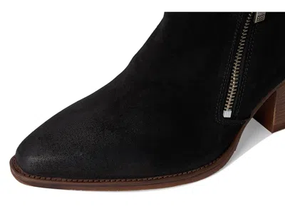 Eric Michael Starr In Black