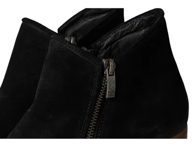 Eric Michael Starr In Black