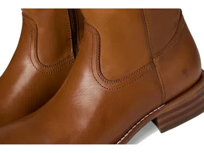 Frye Campus Leather Plain Toe Zip Boot In Brown