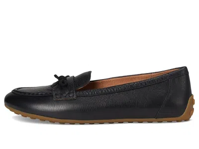 Vionic Taryn Driver Shoes In Black