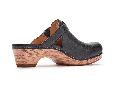 Dansko Leandra Clogs In Black