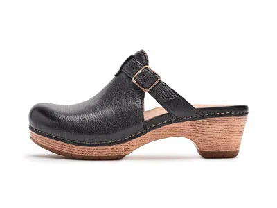 Dansko Leandra Clogs In Black