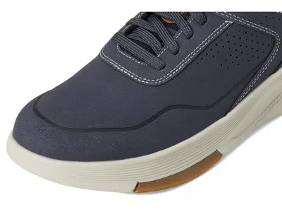Dockers Pivot In Multi
