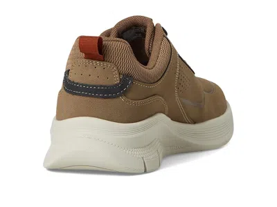 Dockers Pivot In Brown
