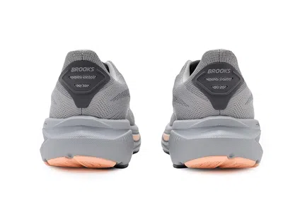 Brooks Ghost 17 In Gray