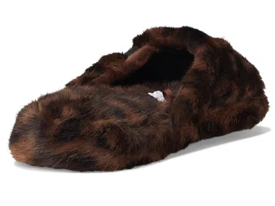 Roxy Sloane In Brown