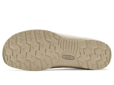 Keen Jasper In Black