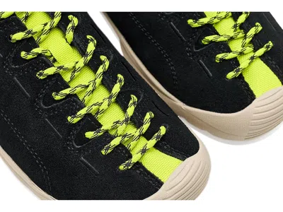 Keen Jasper In Black