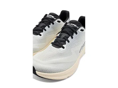 Altra Experience Flow 3 In Gray