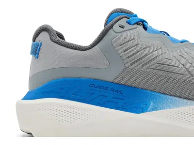 Altra Paradigm 8 In Multi