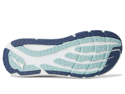 Altra Paradigm 8 In Multi
